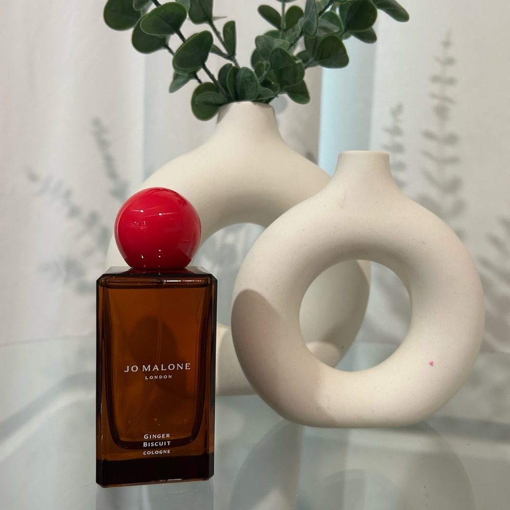 SCENT OF THE SEASON 2025 edition Jo Malone 
Ginger Biscuit Cologne